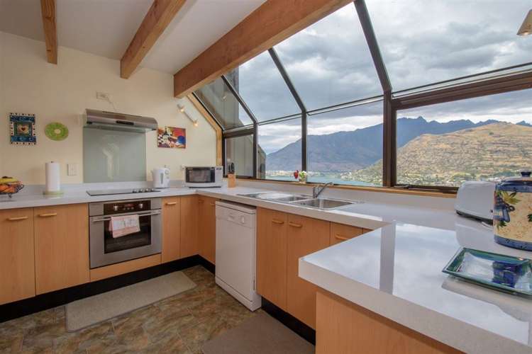 33 Woodlands Close Queenstown_5