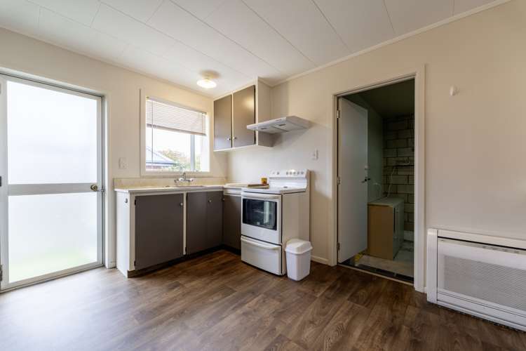 2/164 North Street West End_7