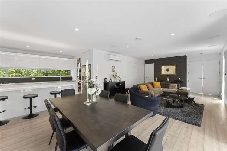 2 Jacksons Road Merivale_18