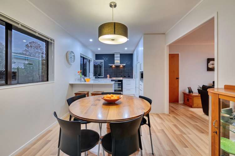 2/51 Beach Road Pahurehure_6