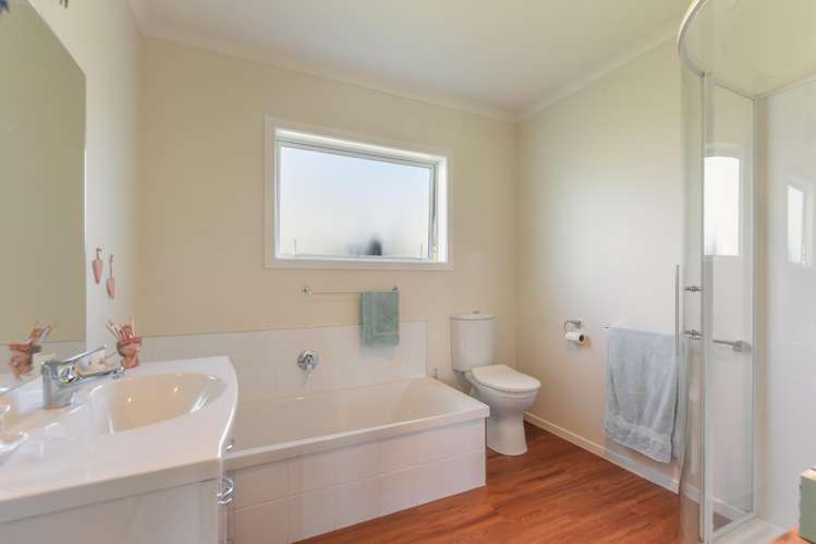 927 Waiwhero Road Ngatimoti_13