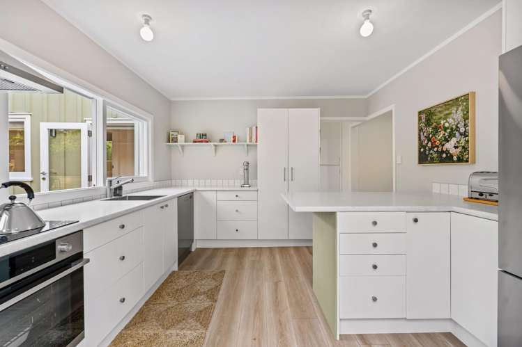 70 Seaview Road Piha_7