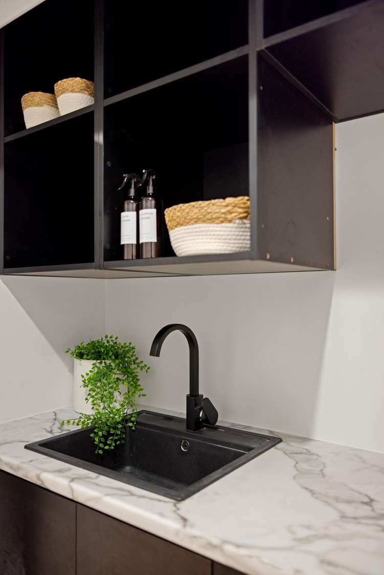 16 Thompson Street Leamington_20