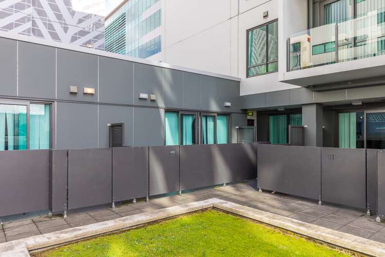 131/4 Dockside Lane Auckland Central_10