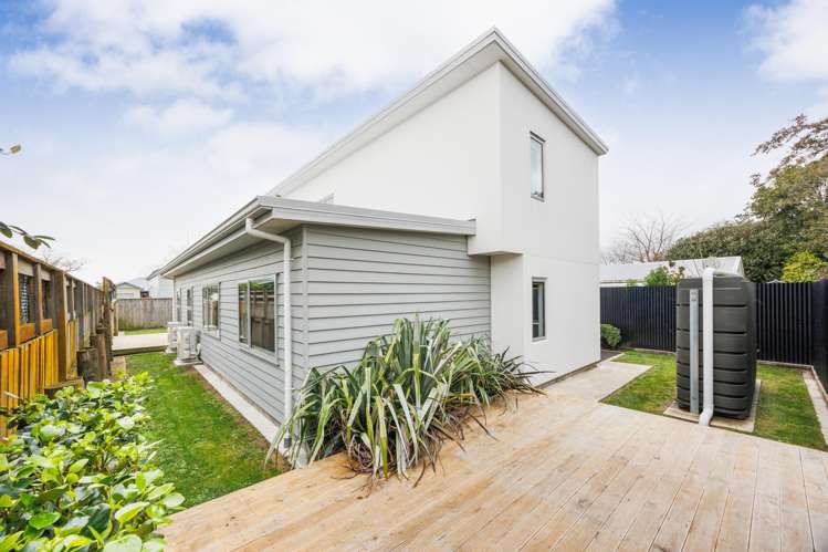 26a Worcester Street West End_19