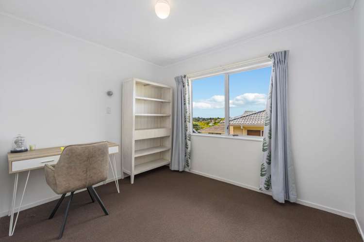 16 Tetrarch Place Totara Vale_10