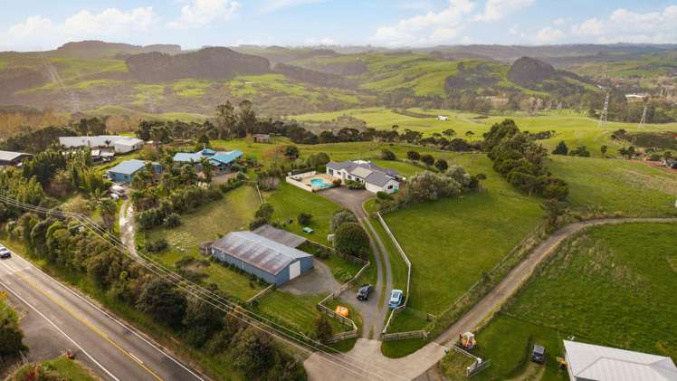 1382 Old North Road Helensville_24
