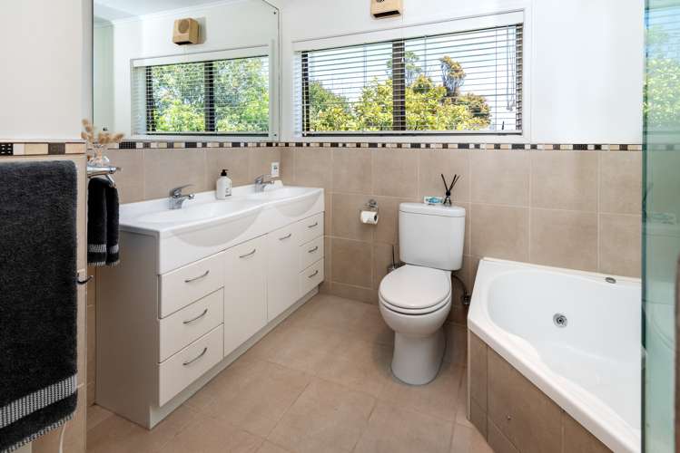 7 Evelyn Road Cockle Bay_17