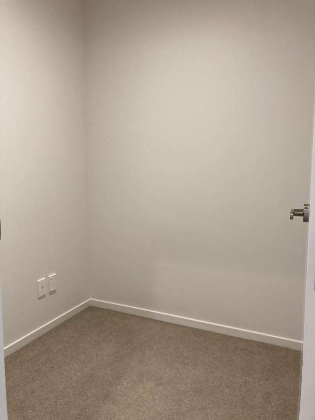 13/18 Hewlett Road Massey_4