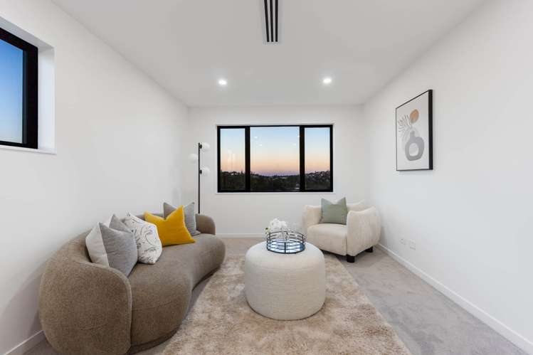 11 Awanui Road Red Beach_18