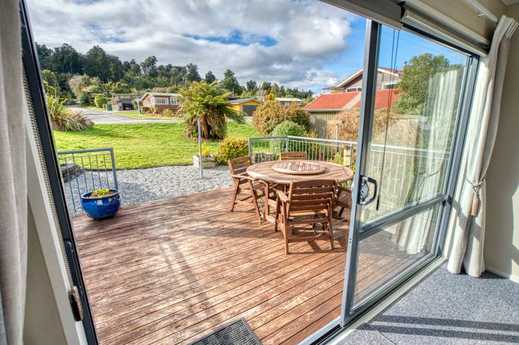 9 Ranui Place Moana_31