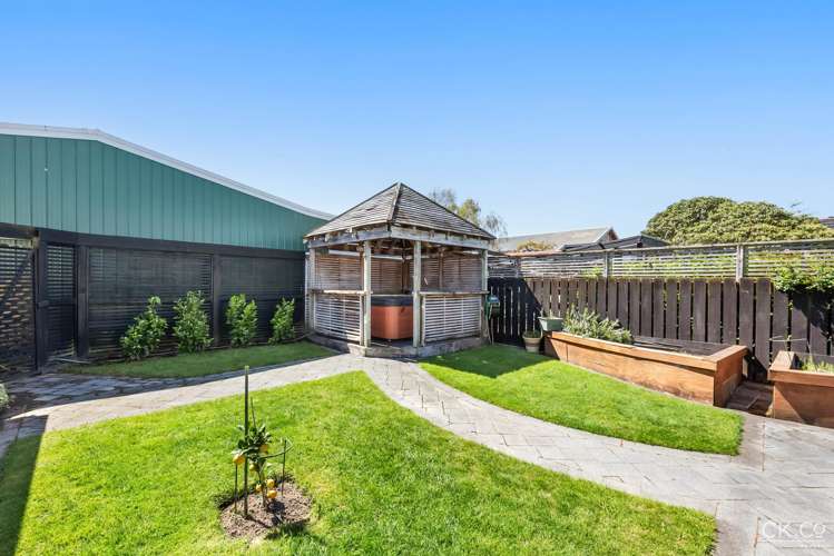 9 Derwent Lee Grove Epuni_19