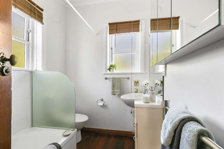 65 Delhi Crescent Khandallah_7