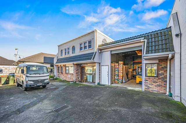 High-Yield, Multi-Tenant Investment Opportunity
