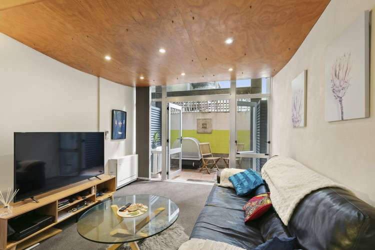 2/27 Jessie Street Te Aro_10