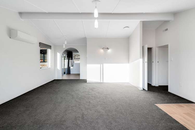 60 Fitzroy Avenue 2742_1
