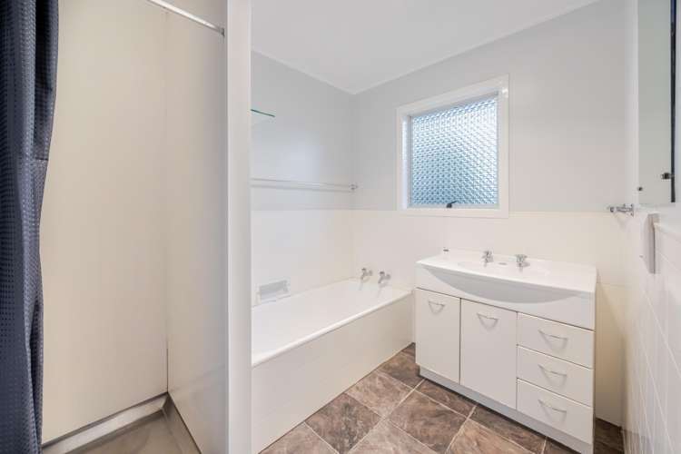 42 Columbus Crescent Flaxmere_11