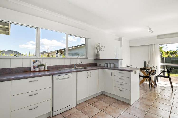 5 Stredwick Drive Torbay_11