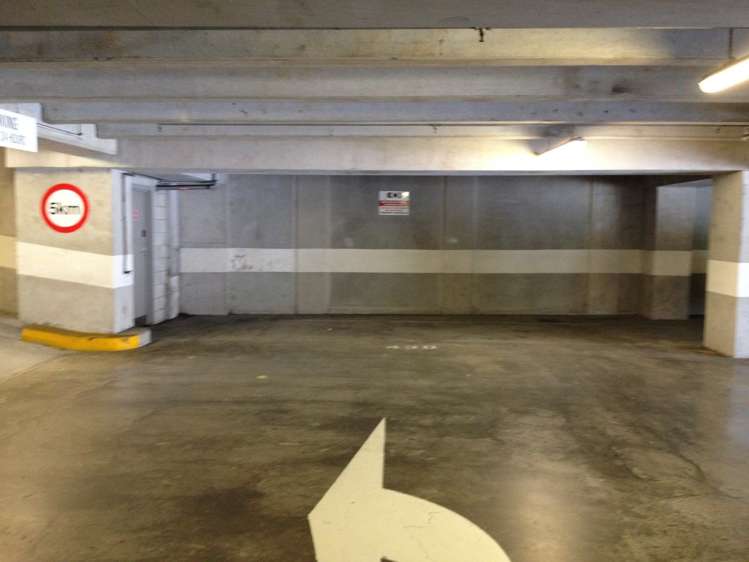 02/65 Fort Street Auckland Central_3