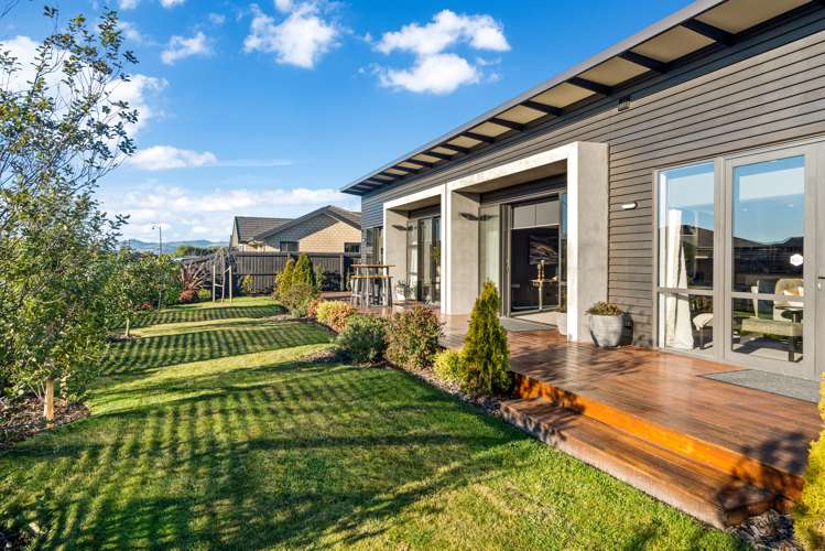 37 Vernon Drive Lincoln_25