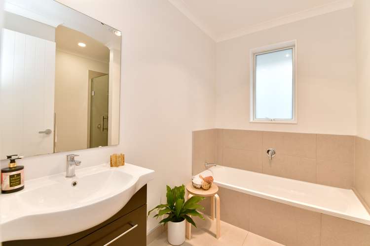 18 Major Henry Greens Silverdale_18