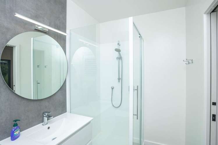 17 Magnolia Street Outer Kaiti_16