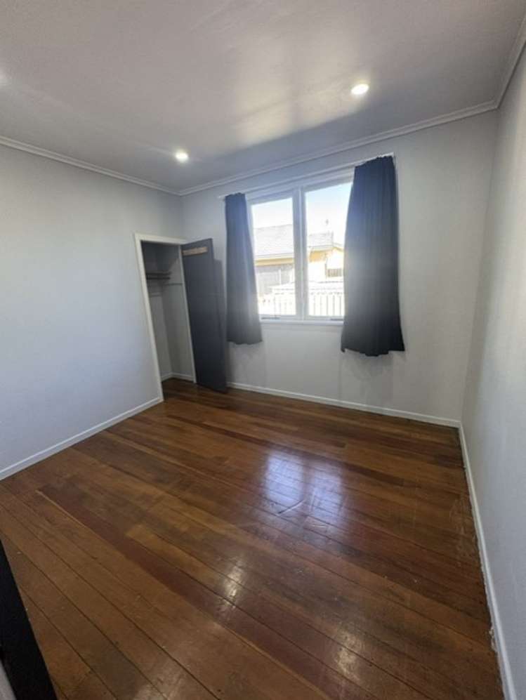 37 Metcalfe Road Henderson_11