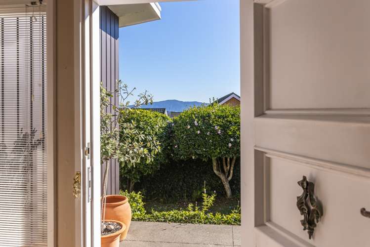 16 Kakariki Grove Waikanae_9