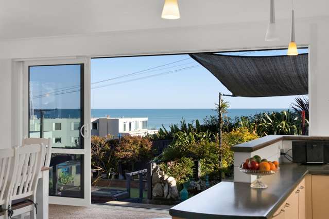 1 McLean Street Strandon_2