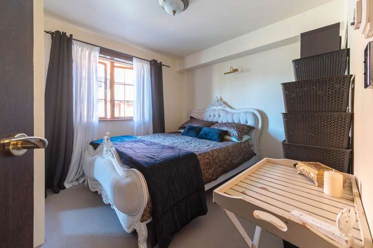 10/7 Quiet Woman Way Monaco_8