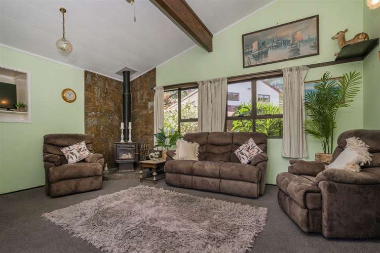 8 Gallagher Drive Tairua_24