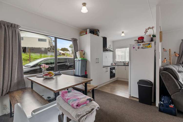 16 Southview Place Wattle Downs_3