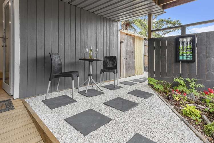 7 Norman Road Titirangi_16