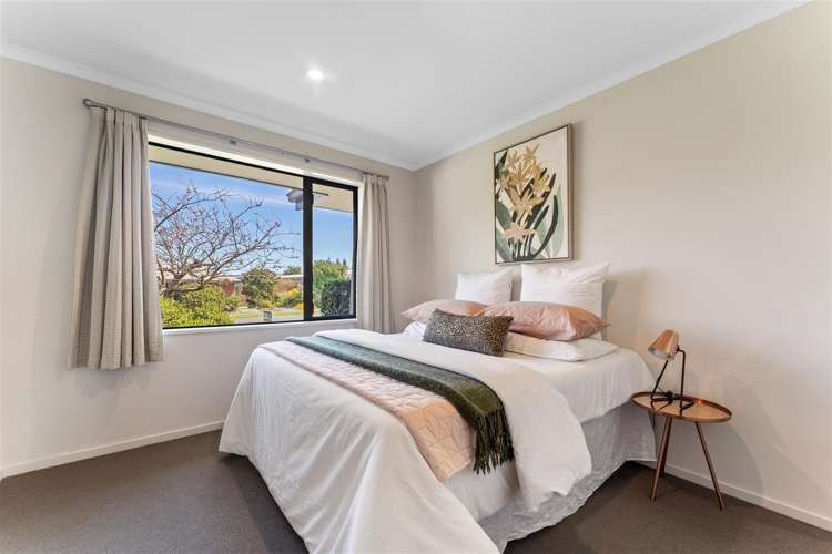 8 Cambelldon Crescent Stoke_20