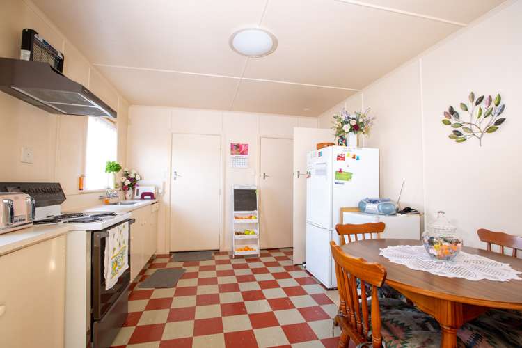 1/18 Fergusson Street Stoke_2