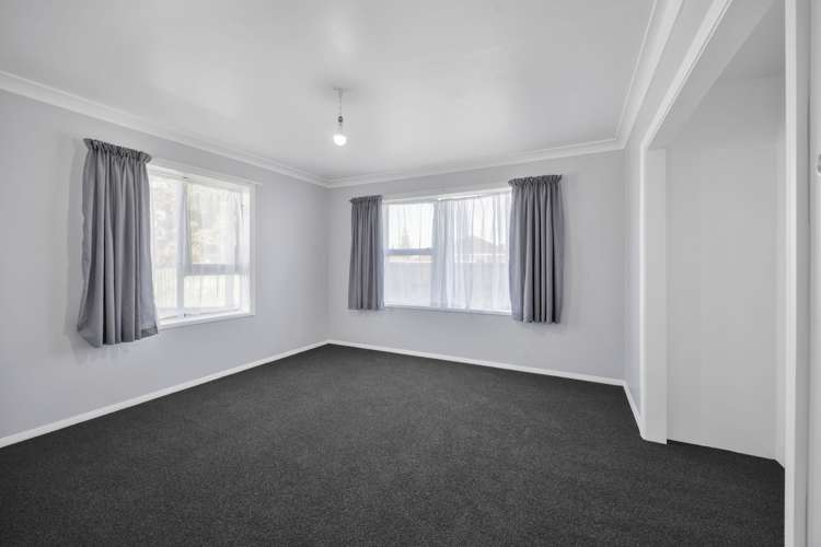 15 McLean Street Hawera_13