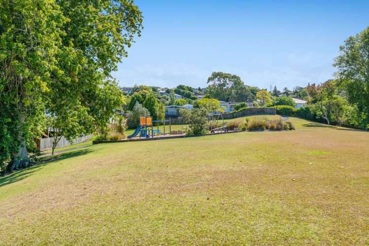 8 Teviot Place Totara Vale_28