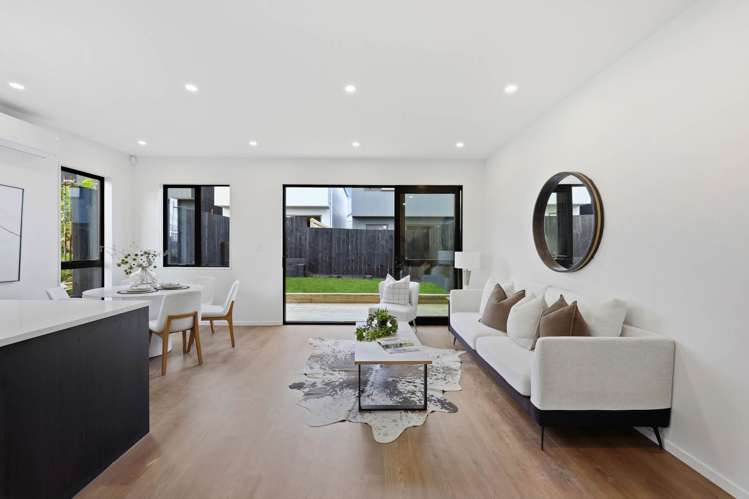 27 Sails Road_5