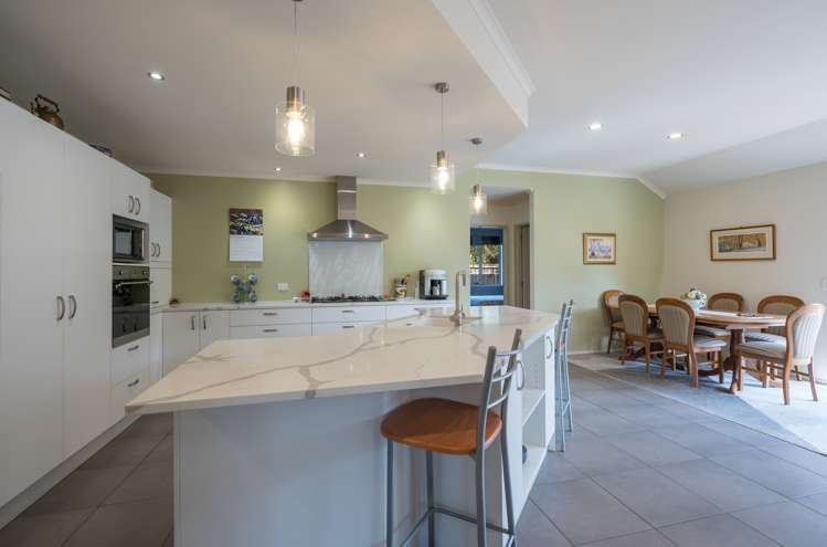 76 Templemore Drive Richmond_11