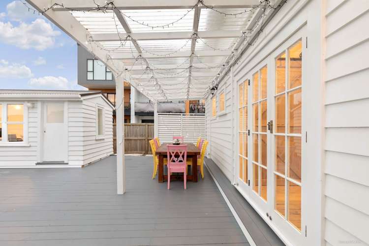 126 Onewa Road Northcote_17