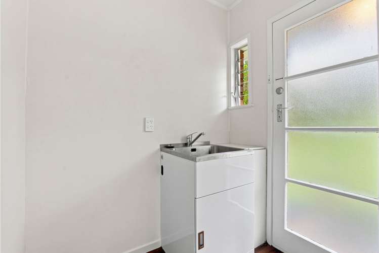 59B Ayton Drive Totara Vale_15