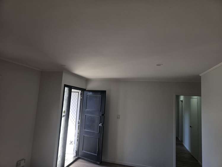 16 Glooming Place Conifer Grove Takanini_4
