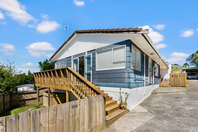 1/4 Wickstead Place Massey_31