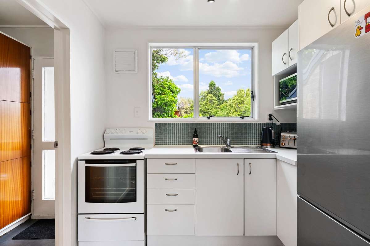 8/21 Islington Street_1