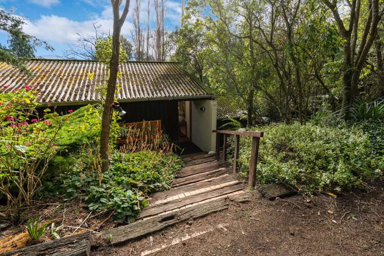 23 & 23A Porterfield Street Macandrew Bay_28