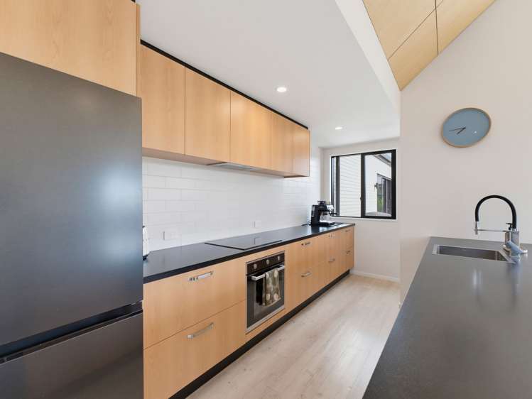 22 Longcot Drive_5