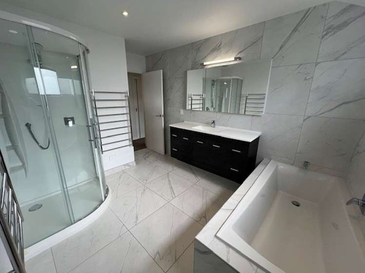 16 Bomber Lane Whenuapai_8