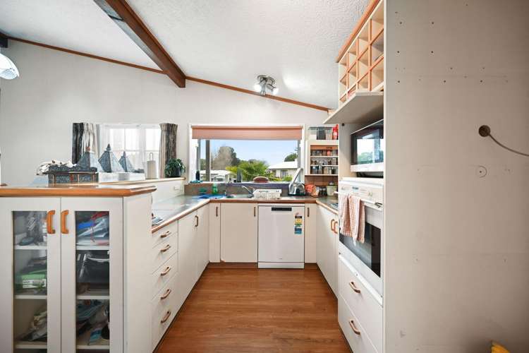 4 McEwan Place 2742_9