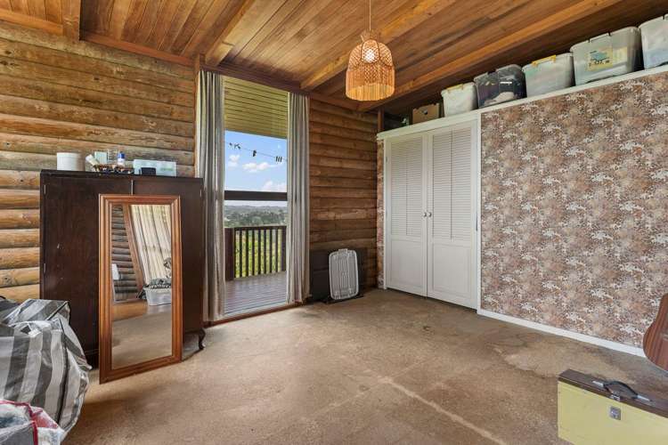 73 Attwood Road Paremoremo_14