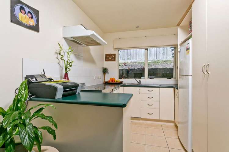 2/64 Seaview Road Glenfield_8